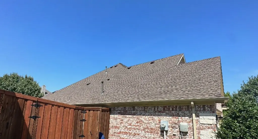 Completed roof replacement project in Hidalgo